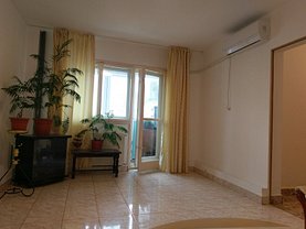 Apartament de vânzare 3 camere, în Bucuresti, zona Pantelimon