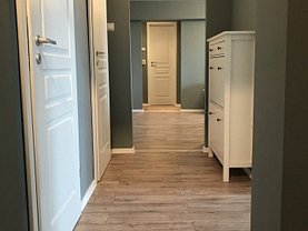 Apartament de vânzare 3 camere, în Bucuresti, zona P-ta Victoriei
