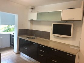 Apartament de vânzare 2 camere, în Bucureşti, zona P-ţa Victoriei