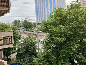 Apartament de vânzare 3 camere, în Bucureşti, zona 13 Septembrie