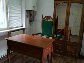 Apartament de închiriat 2 camere, în Cluj-Napoca, zona P-ţa Mihai Viteazul