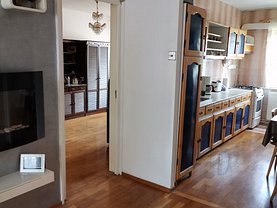 Apartament de vânzare 4 camere, în Cluj-Napoca, zona Mănăştur