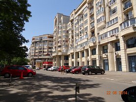 Apartament de închiriat 3 camere, în Bucuresti, zona Decebal