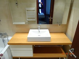 Apartament de închiriat 3 camere, în Bucuresti, zona Decebal