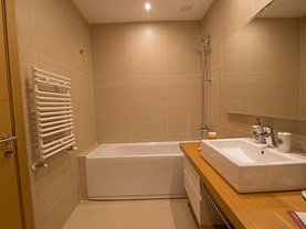 Apartament de închiriat 3 camere, în Bucuresti, zona Dristor