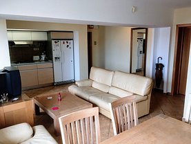 Apartament de vânzare 4 camere, în Bucureşti, zona Moşilor