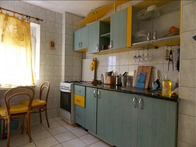 Apartament de vânzare 2 camere, în Bucureşti, zona 1 Mai