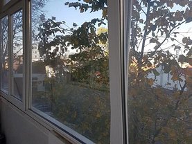 Apartament de vânzare 2 camere, în Bucureşti, zona 1 Mai