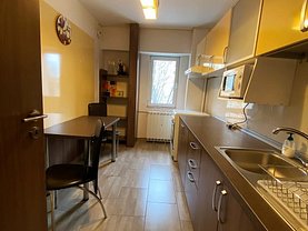 Garsonieră de închiriat, în Bucureşti, zona Cişmigiu
