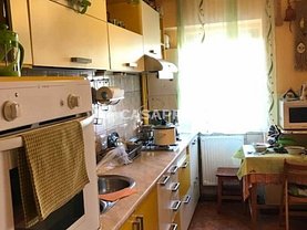 Apartament de vânzare 4 camere în Iasi, Bicaz