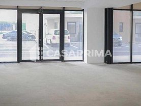 Vânzare spaţiu comercial