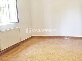 Închiriere spaţiu comercial