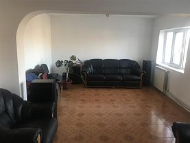 Apartament de vânzare 3 camere, în Focşani, zona Gară