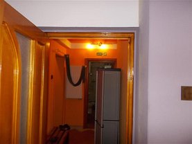 Vânzare spaţiu comercial