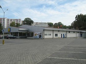 Vânzare spaţiu comercial