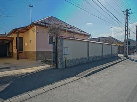 Casa de vânzare 4 camere, în Brasov, zona Florilor