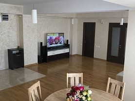 Apartament de vânzare 3 camere, în Bucuresti, zona Soseaua Nordului