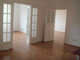 Apartament de închiriat 3 camere, în Bucureşti, zona Universitate