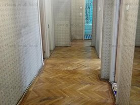 Apartament de vânzare 3 camere, în Bucuresti, zona 1 Mai