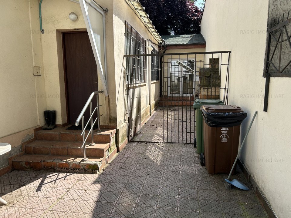 Vanzare casa cu teren zona Turda - Parcul Regina Maria