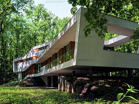 Casa de vânzare 7 camere, în Petresti