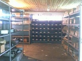 Vânzare spaţiu industrial