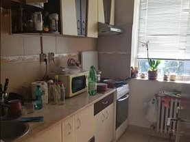 Apartament de vânzare 3 camere, în Bucureşti, zona Crângaşi