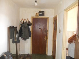 Apartament de vânzare 3 camere, în Bucuresti, zona Drumul Taberei