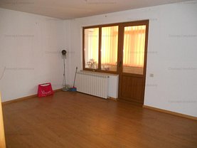 Apartament de vânzare 3 camere, în Bucuresti, zona Drumul Taberei