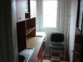 Apartament de vânzare 3 camere, în Bucureşti, zona Drumul Taberei
