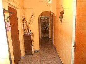 Apartament de vânzare 4 camere, în Bucureşti, zona Drumul Taberei