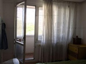 Apartament de vânzare 3 camere, în Bucureşti, zona Drumul Taberei