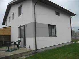 Casa de vânzare 4 camere, în Rosu