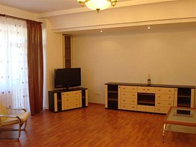 Apartament de vânzare 3 camere, în Constanta, zona Trocadero
