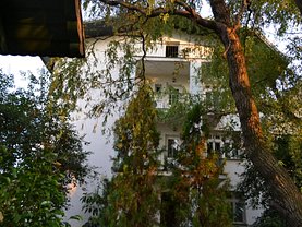 Casa de vânzare 12 camere, în Bucuresti, zona Brancoveanu