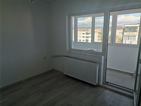 Apartament de vânzare 2 camere, în Mioveni, zona Central