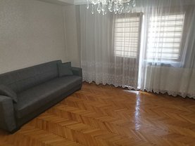 Apartament de închiriat 2 camere, în Piteşti, zona Fraţii Goleşti