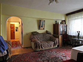Apartament de vânzare 3 camere, în Bucuresti, zona Mosilor