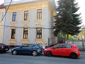 Casa de închiriat 18 camere, în Bucuresti, zona Armeneasca