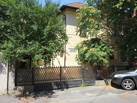 Casa de închiriat 9 camere, în Bucuresti, zona Cotroceni