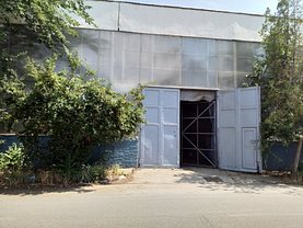 Vânzare spaţiu industrial