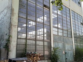 Vânzare spaţiu industrial