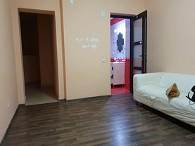 Apartament de vânzare 3 camere, în Bucuresti, zona Universitate