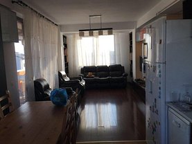 Apartament de închiriat 3 camere, în Bucuresti, zona Chibrit