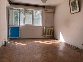 Apartament de vânzare 2 camere, în Bucureşti, zona Titan