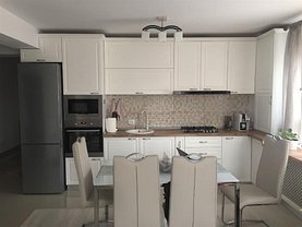 Apartament de vânzare 3 camere, în Bucureşti, zona Nicolae Grigorescu