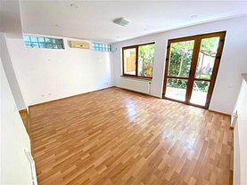 Casa de vânzare 7 camere, în Bucureşti, zona Vatra Luminoasă
