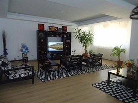 Casa de închiriat 8 camere, în Bucureşti, zona Pipera