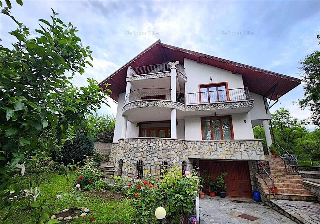 Oferta vanzare vila in Cornu // Prahova