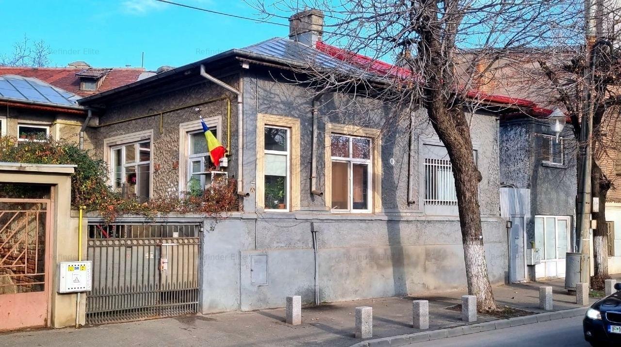 Vanzare imobil compus din casa de familie + spatiu comercial | Tineretului - Ser